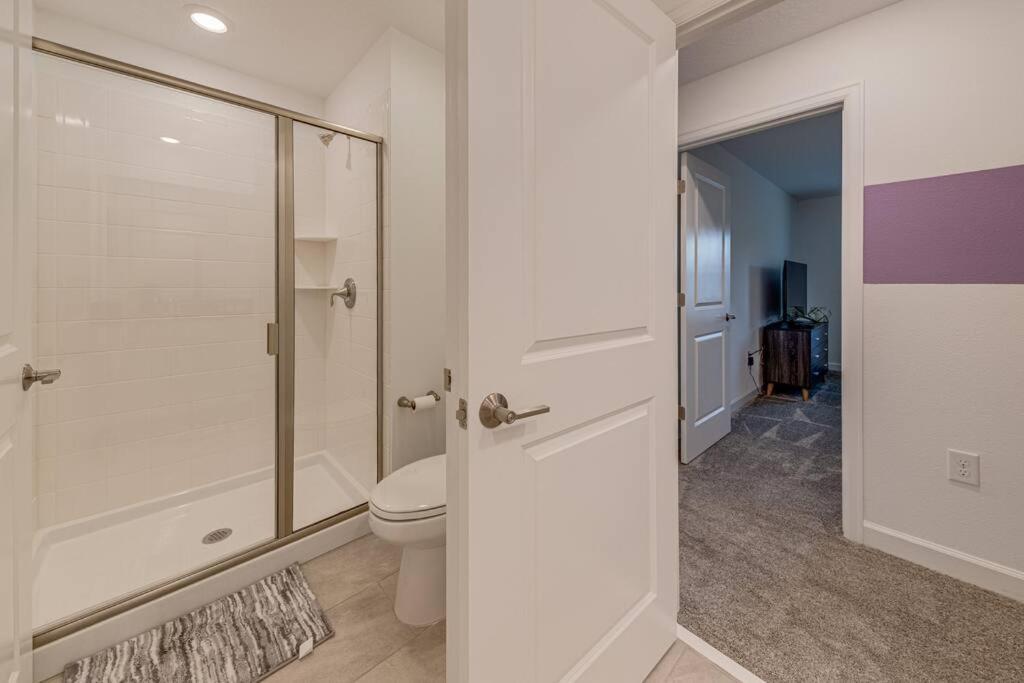 Newly Listed Townhouse Storey Lake, Free Waterpark Киссимми Экстерьер фото