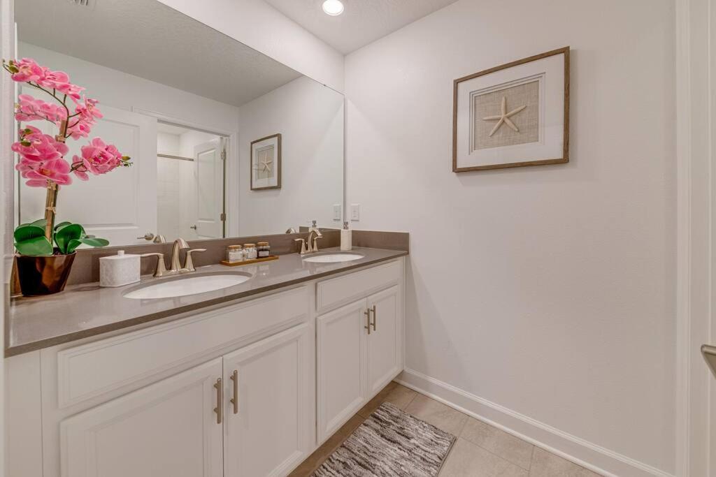 Newly Listed Townhouse Storey Lake, Free Waterpark Киссимми Экстерьер фото