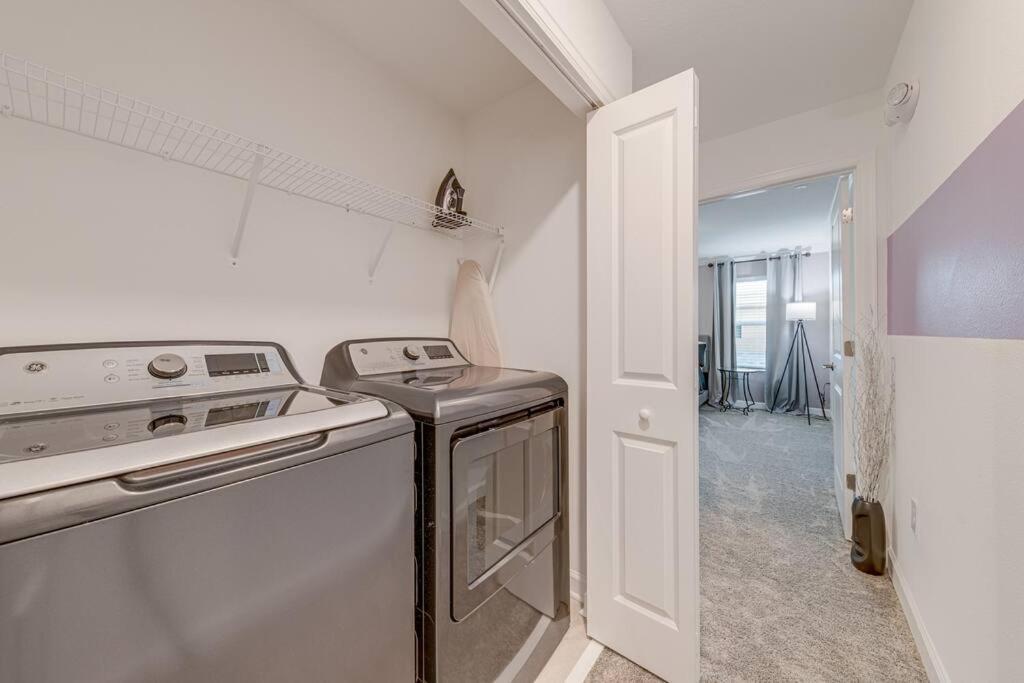 Newly Listed Townhouse Storey Lake, Free Waterpark Киссимми Экстерьер фото