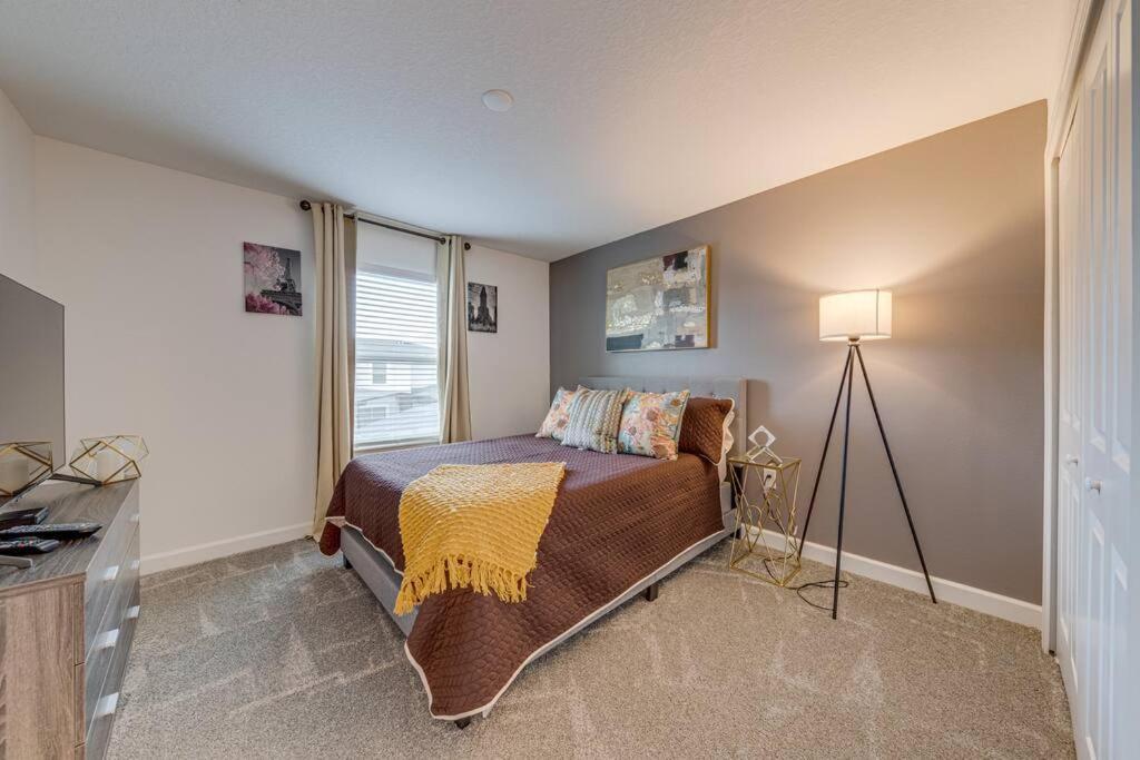 Newly Listed Townhouse Storey Lake, Free Waterpark Киссимми Экстерьер фото