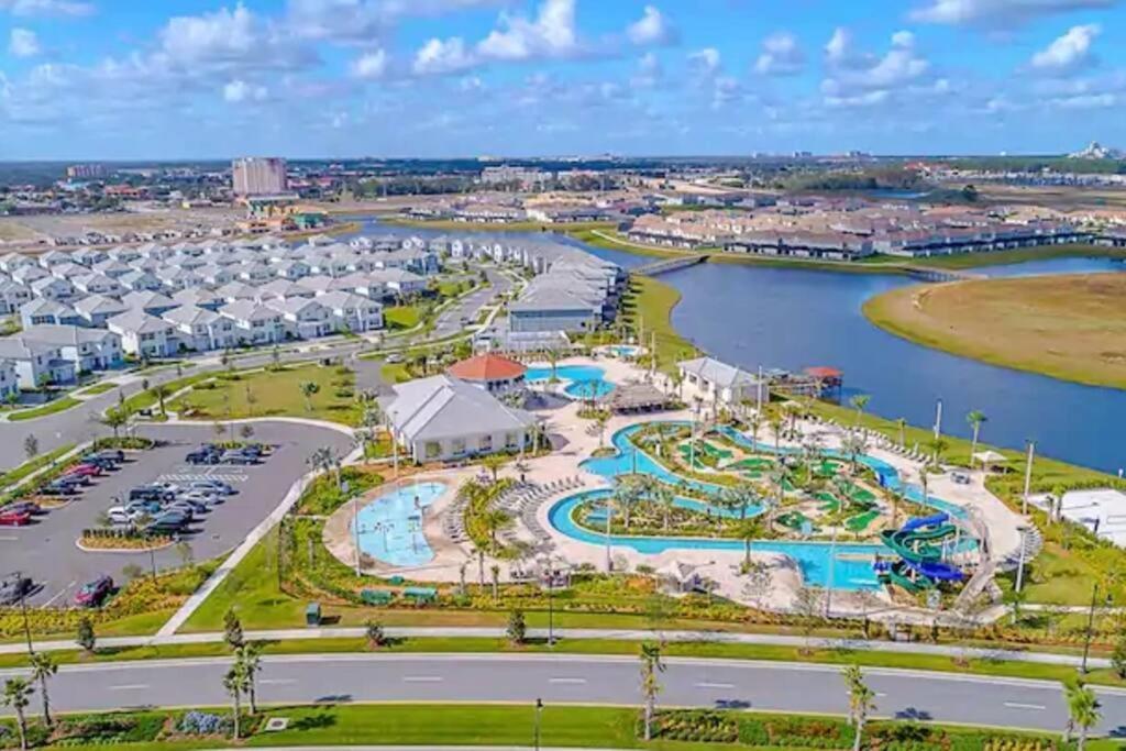 Newly Listed Townhouse Storey Lake, Free Waterpark Киссимми Экстерьер фото