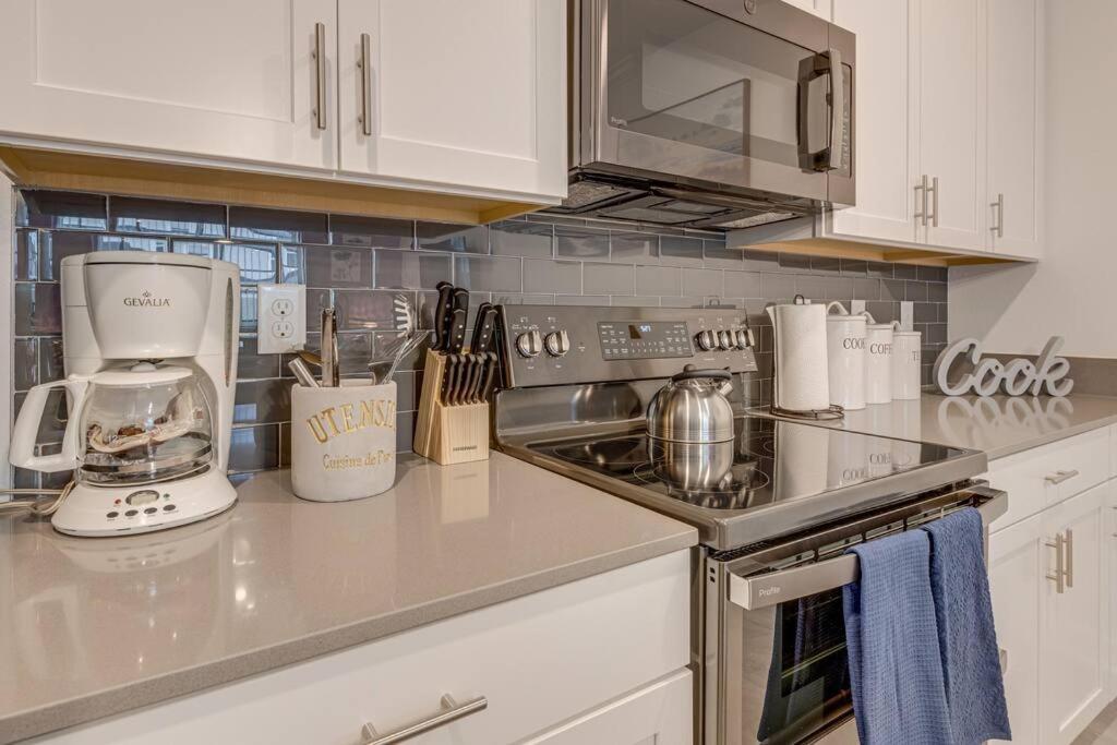 Newly Listed Townhouse Storey Lake, Free Waterpark Киссимми Экстерьер фото