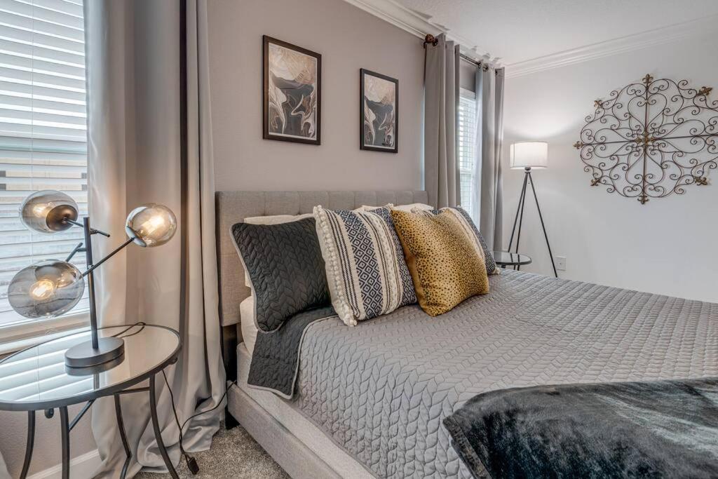Newly Listed Townhouse Storey Lake, Free Waterpark Киссимми Экстерьер фото